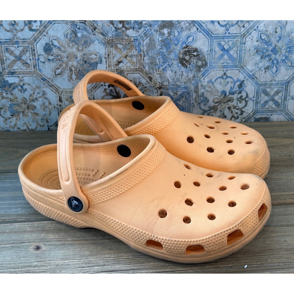 Crocs Classic Clog Water Shoes Women 7 Men 5 Orange Good